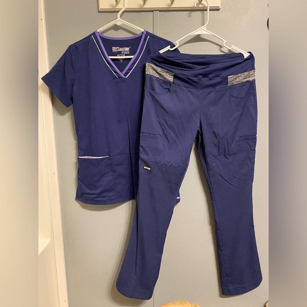 Women’s Grey’s Anatomy Scrub Set